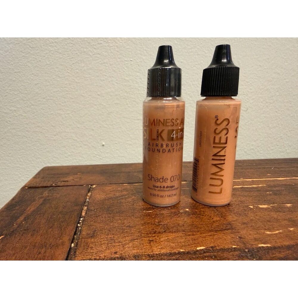Luminess Air Silk 4-in-1 Airbrush Foundation in Shade 070